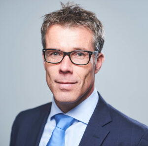 Hans Karperien, Managing Director | InstiCOM